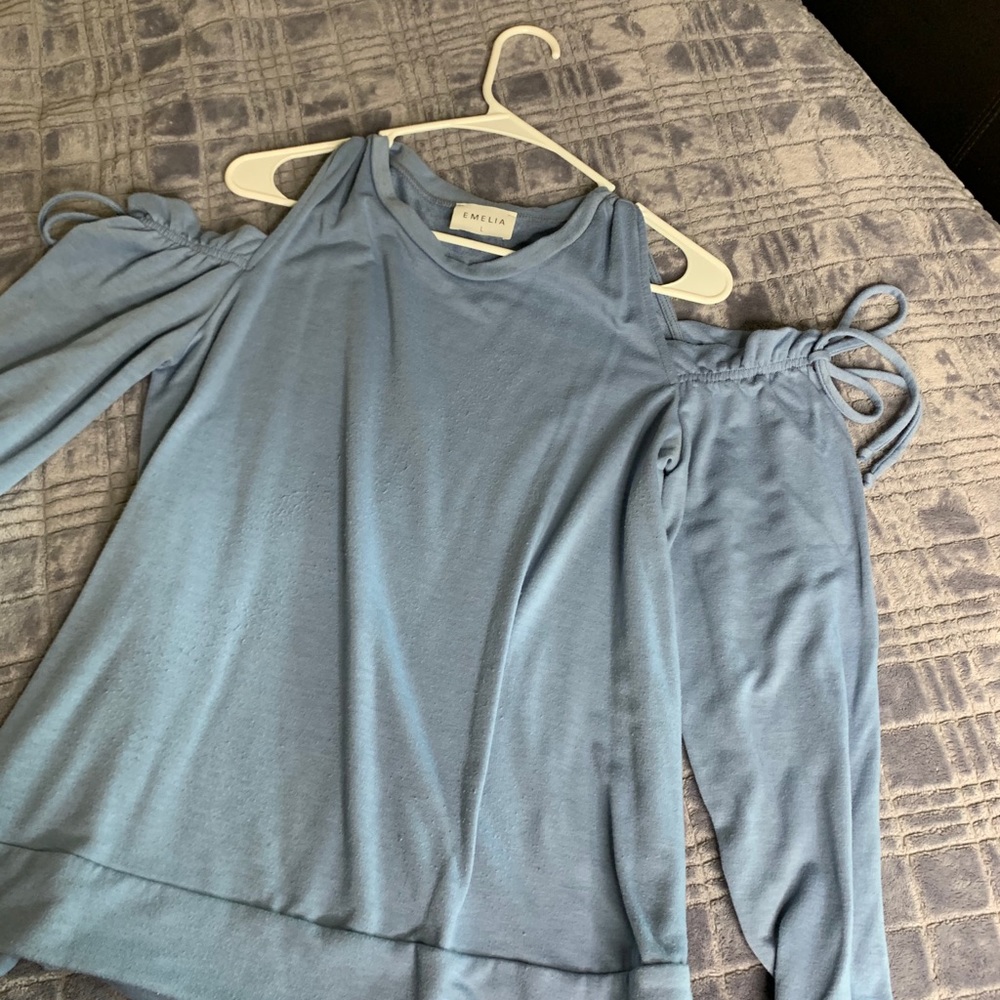 Baby blue top